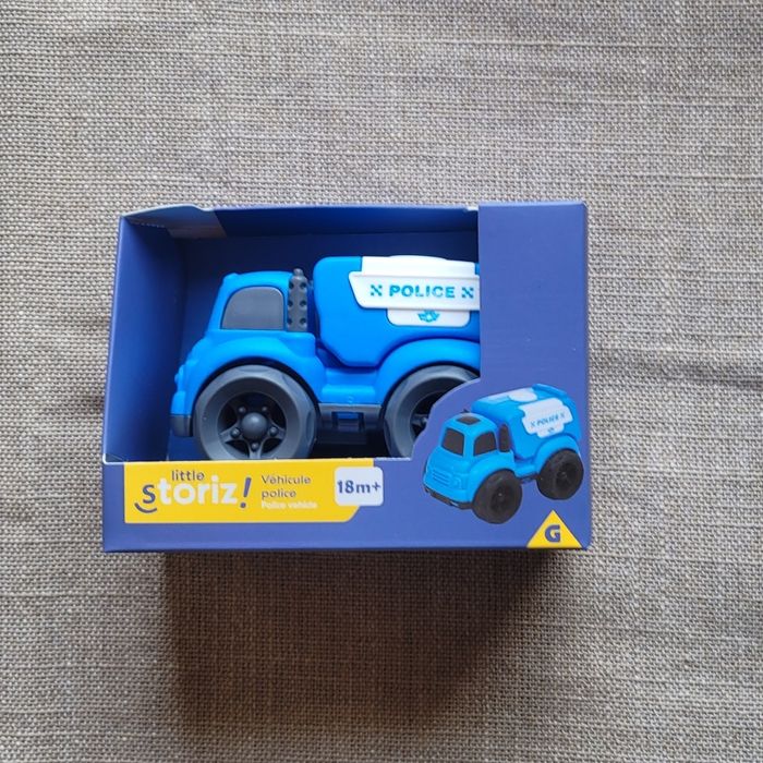 Voiture à friction police