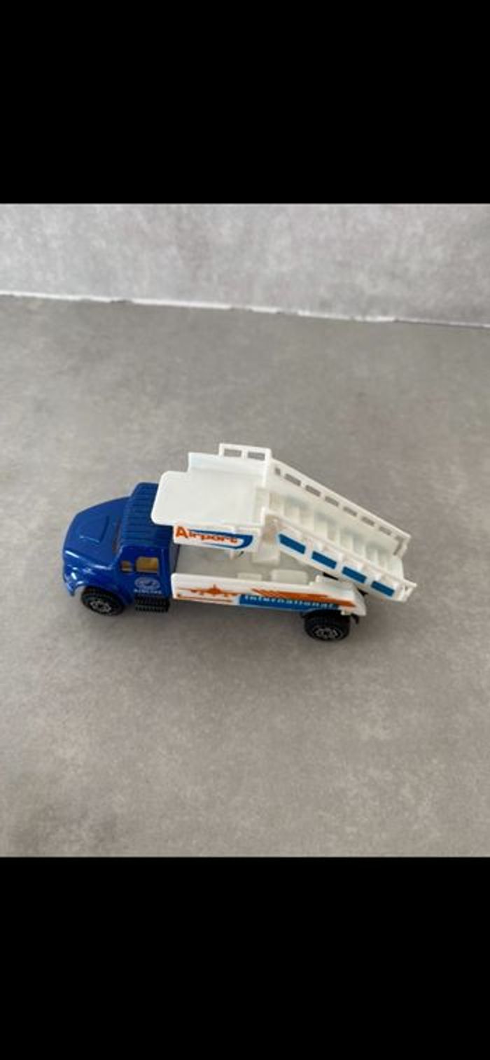 Jouet voiture Airport Aéroport - photo numéro 4