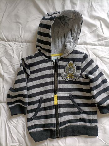 Lot de veste garçon.