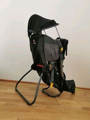 Porte bébé randonnée deuter kid comfort 1