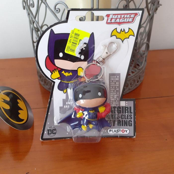 DC: Trousse scolaire Batman + Porte-Clé Batgirl - photo numéro 9