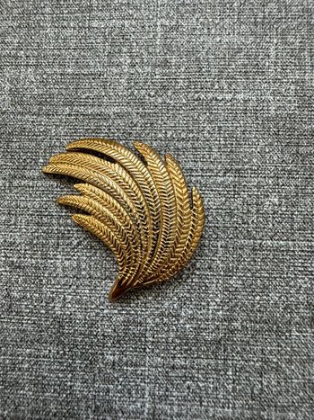 Broche