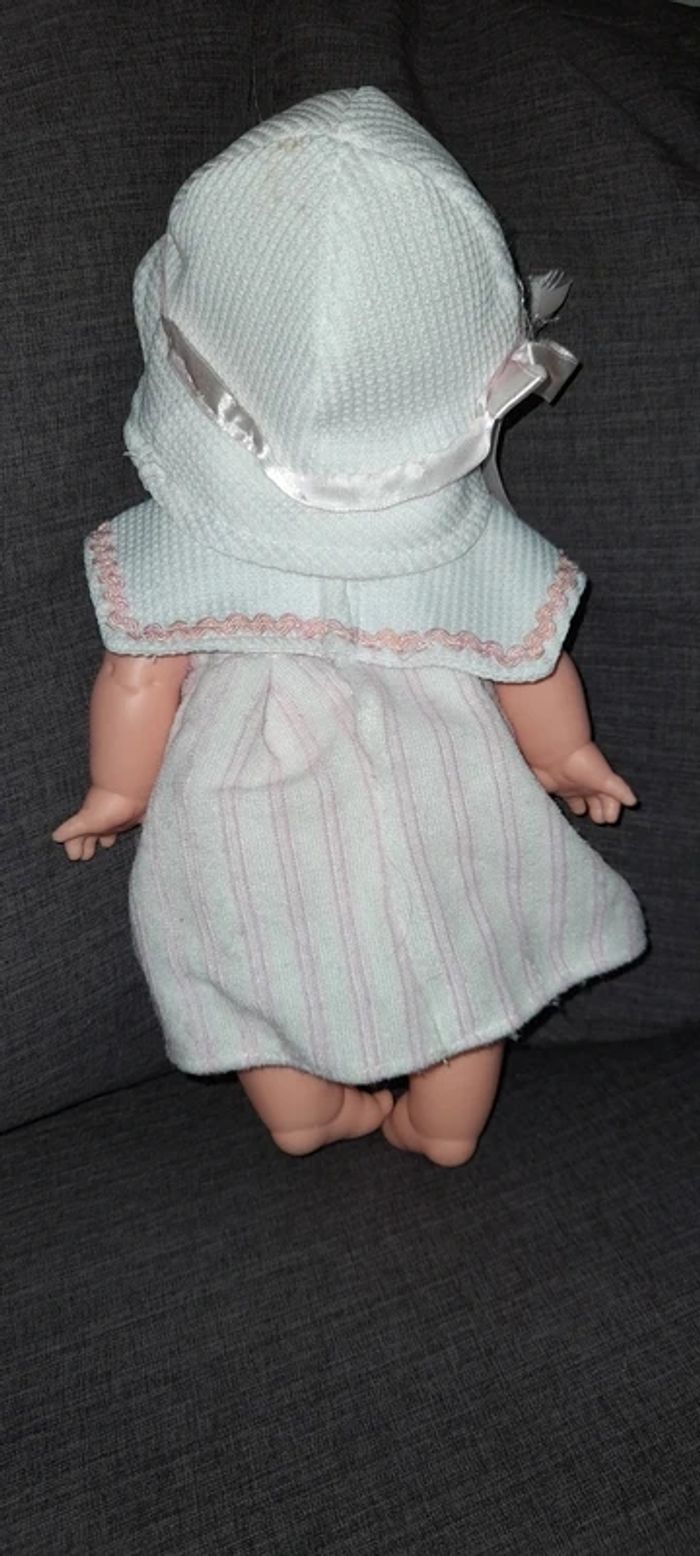 Poupée - bébé  en plastique en excellent état - photo numéro 4