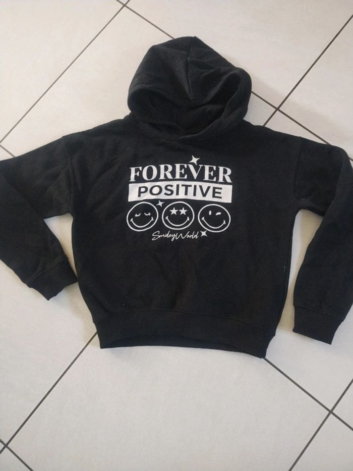 Sweat taille XS Smiley World