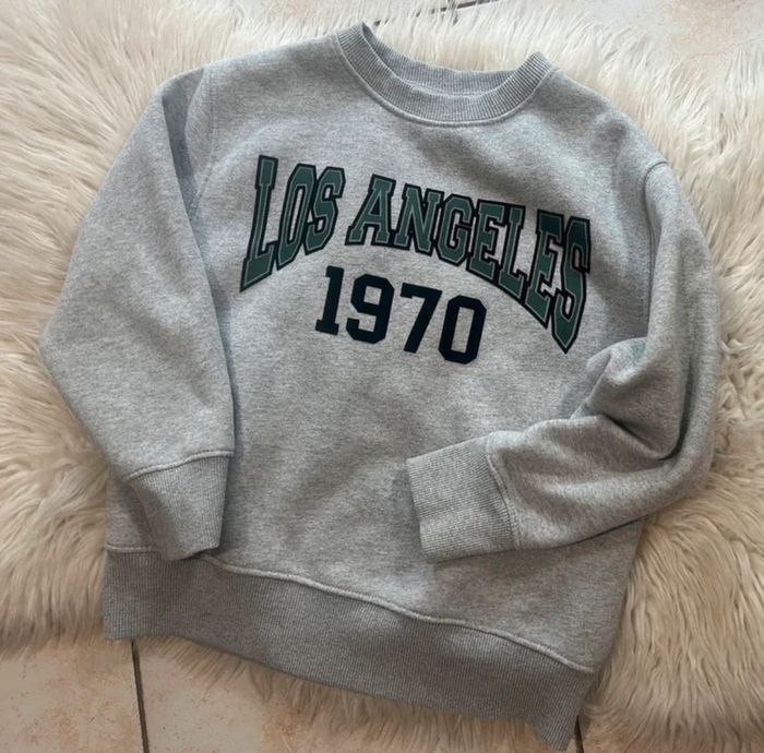 Sweat zara « los angeles » taille 8 ans