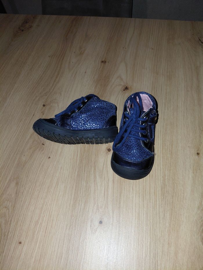 Chaussure bebe - photo numéro 2