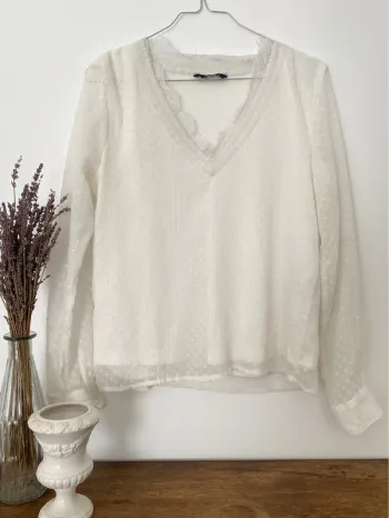 Blouse blanche dentelle plumettis only taille S