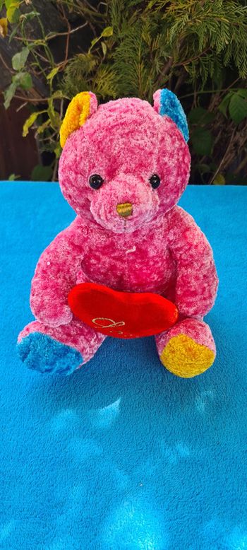 petit ours vintage avec cœur love st valentin