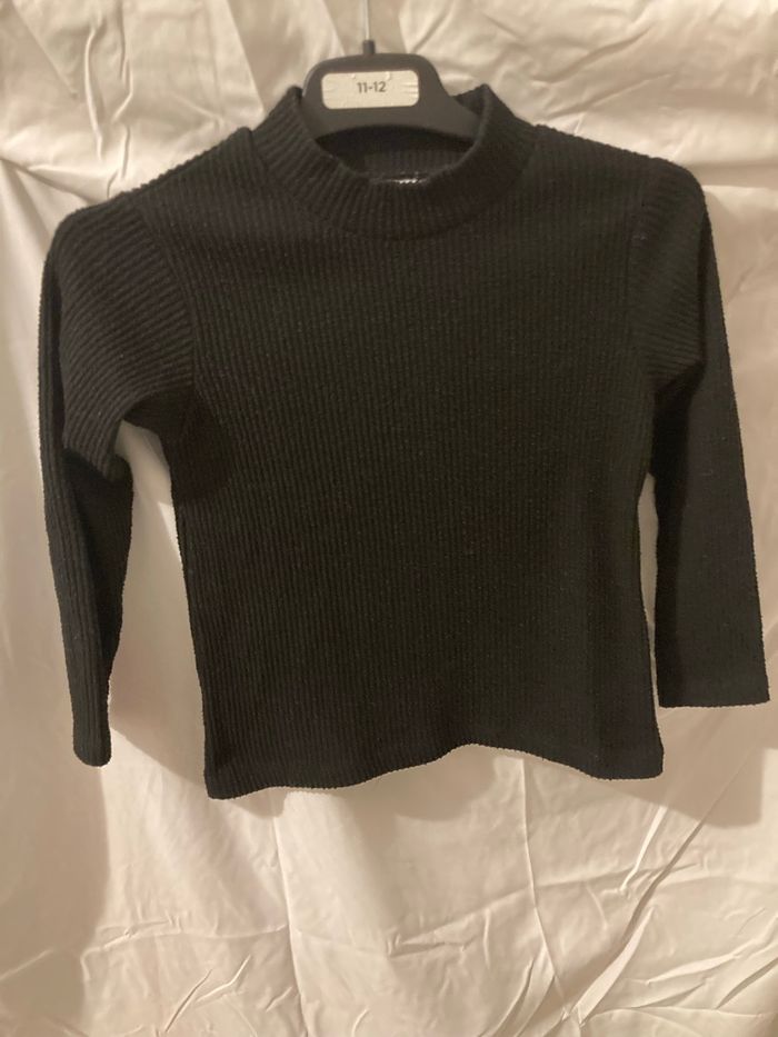 Pull côtelé noir Zara – 4/5 ans – Indispensable & chic ! - photo numéro 2