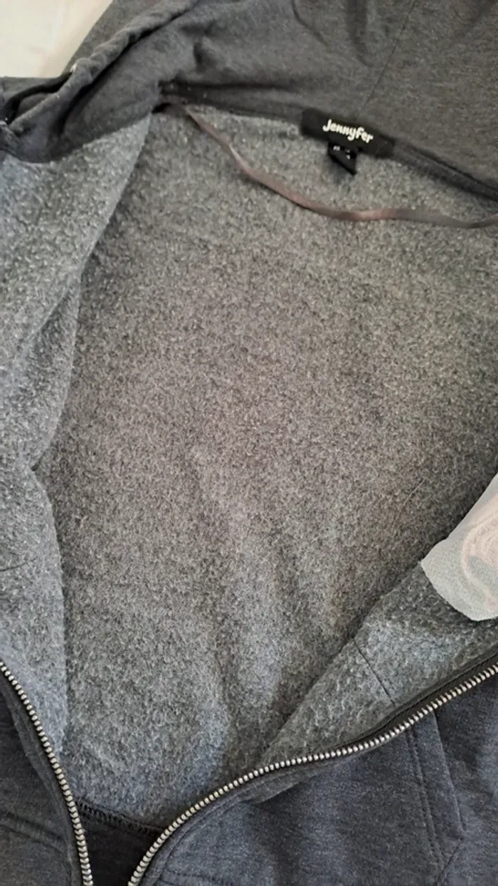 Veste capuche courte / Sweat capuche / Sweat tendance / Pull capuche/  Sweat - photo numéro 5