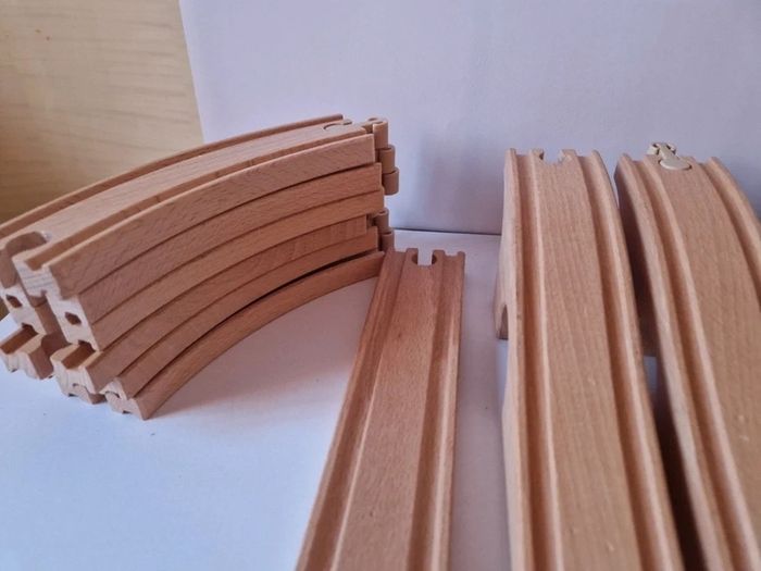 Circuit train en bois 20 pièces - photo numéro 5