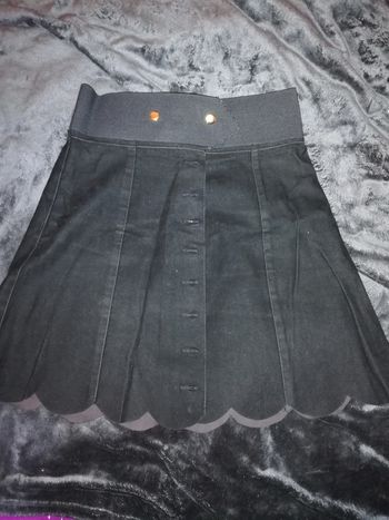 Jupe courte noire en daim