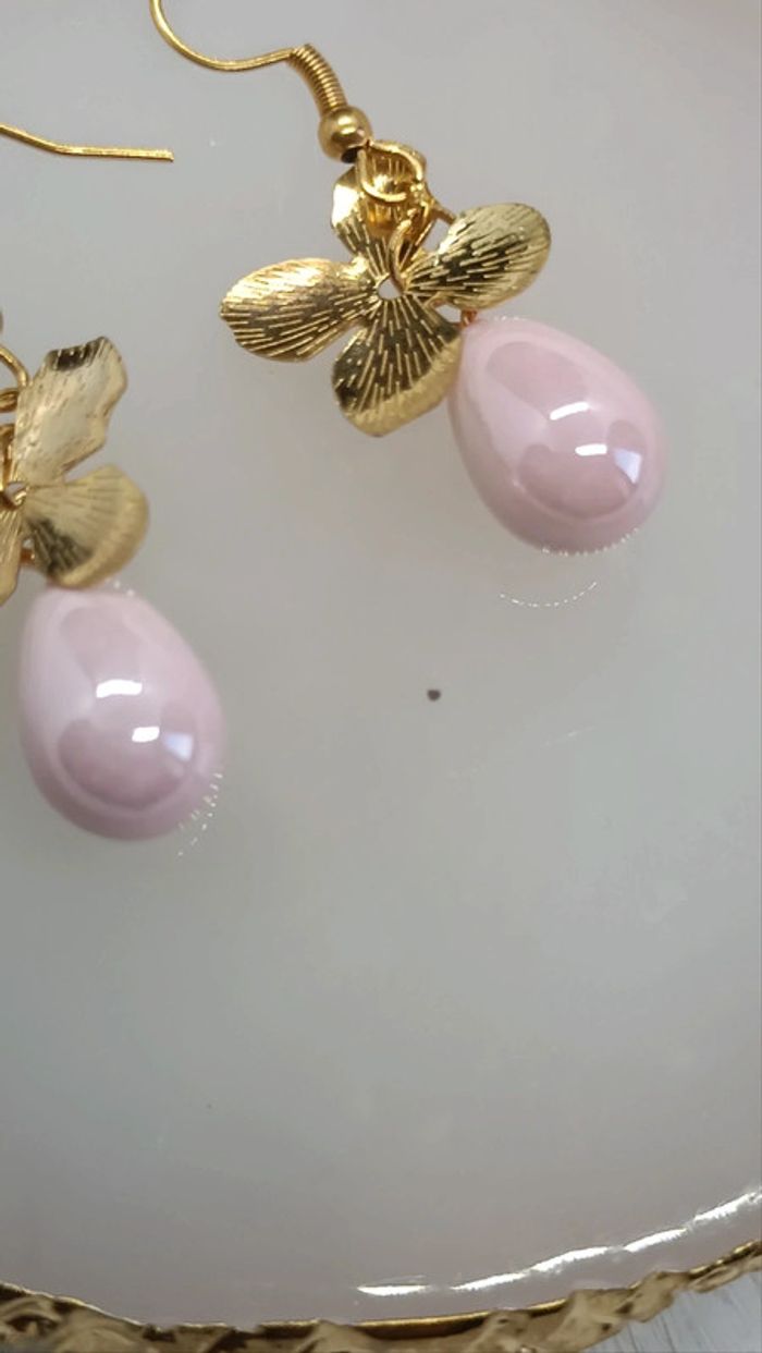 Jolies boucles d'oreilles pendantes - photo numéro 2