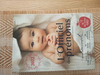 L'officiel des prénoms 2022