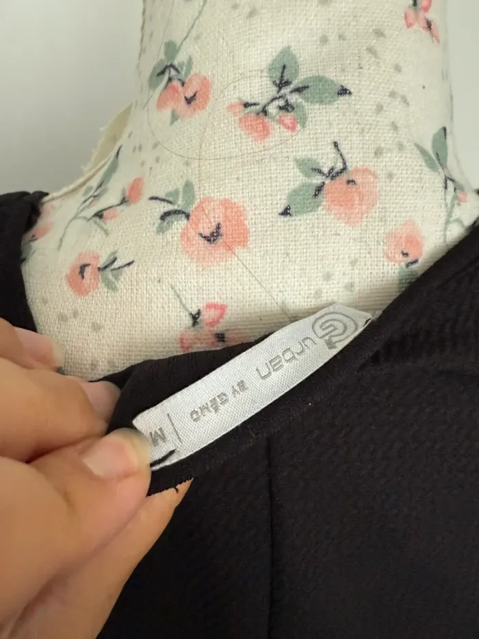 Robe manches courtes noires Gemo taille M ou 38 - photo numéro 4