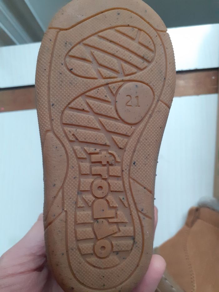 Bottines FRODFO NEUVES 21  cuir fourrées mouton - photo numéro 5