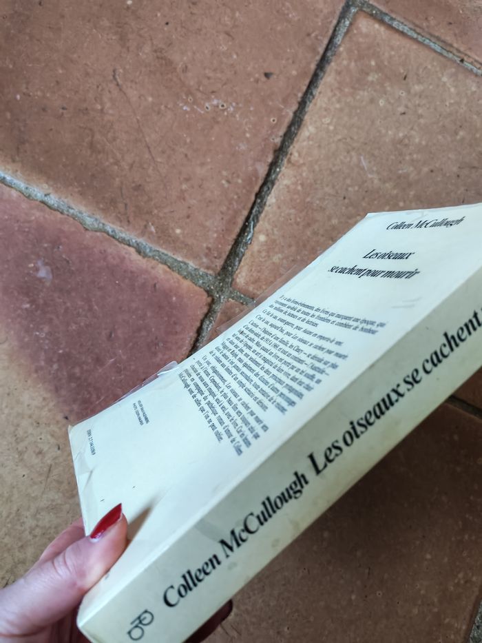 Colleen McCullough, roman Les oiseaux se cachent pour mourrir - photo numéro 3