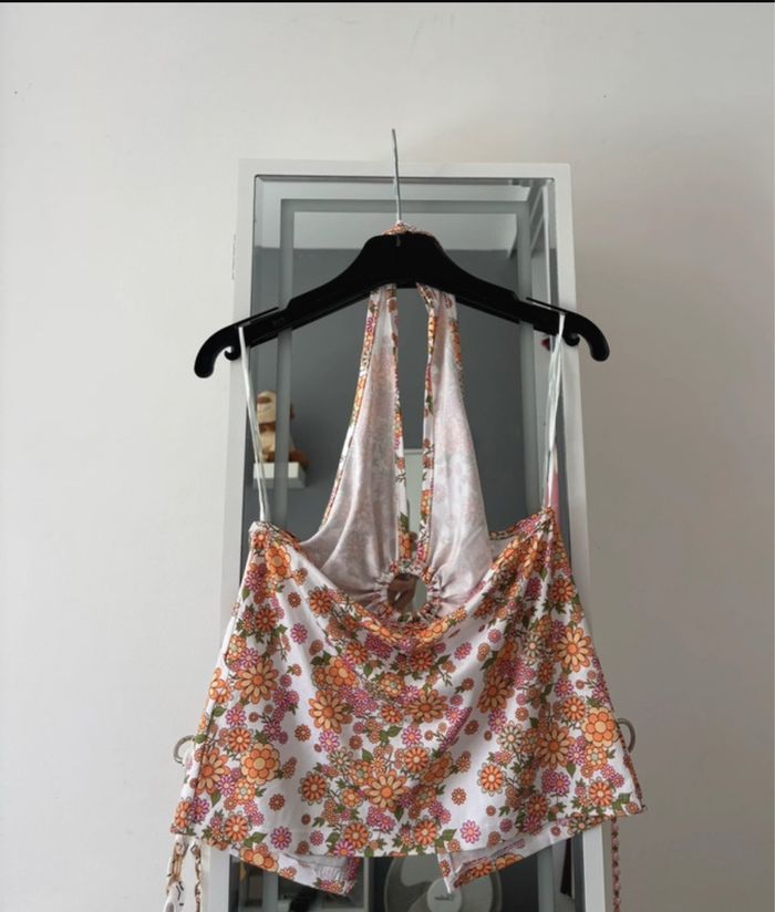 Petit top motif fleuri - photo numéro 2