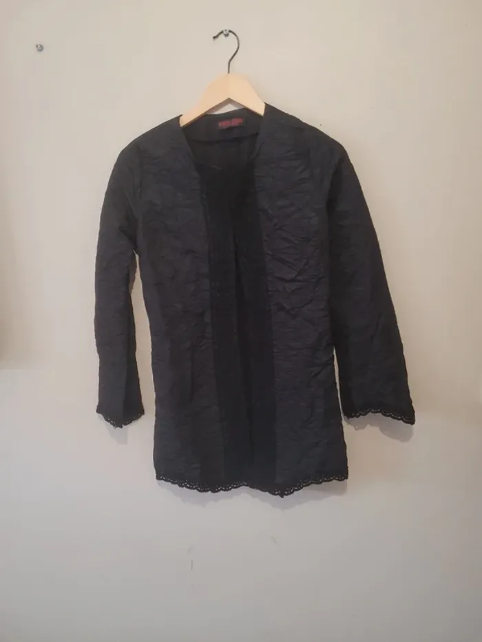 Veste fille à suivre taille 1