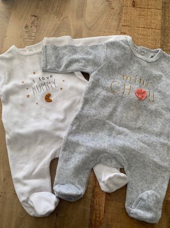 Lot de 2 pyjamas 1 mois