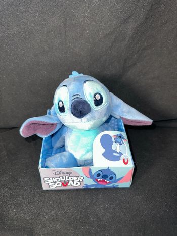 Peluche aimantée Stitch pour l’épaule