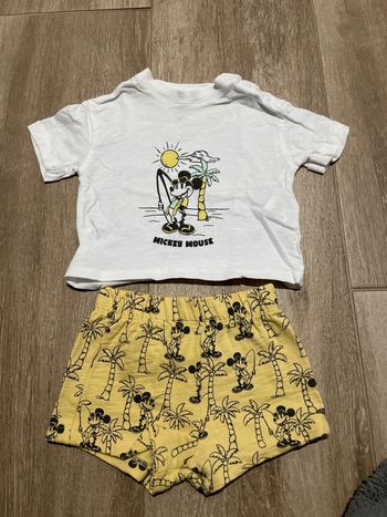 Ensemble short + t-shirt Disney baby Mickey mouse 6 mois