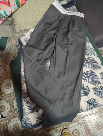 Pantalon pince jambes évasées