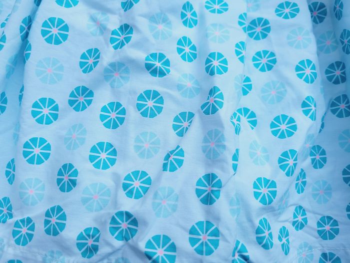 Magnifique jupe réversible 🏵 Okaïdi, tons bleu turquoise/vert, 12 ans - photo numéro 3