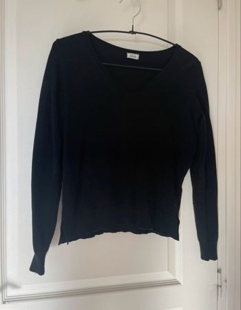 Pull noir