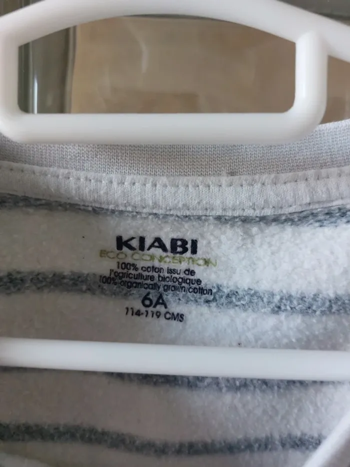 Pull rayé Kiabi 6 ans - photo numéro 3