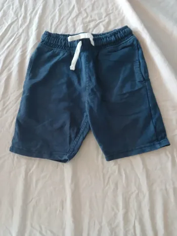 Short 4 ans