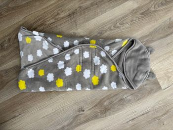 Couverture d'emmaillotage/nid d'ange bébé