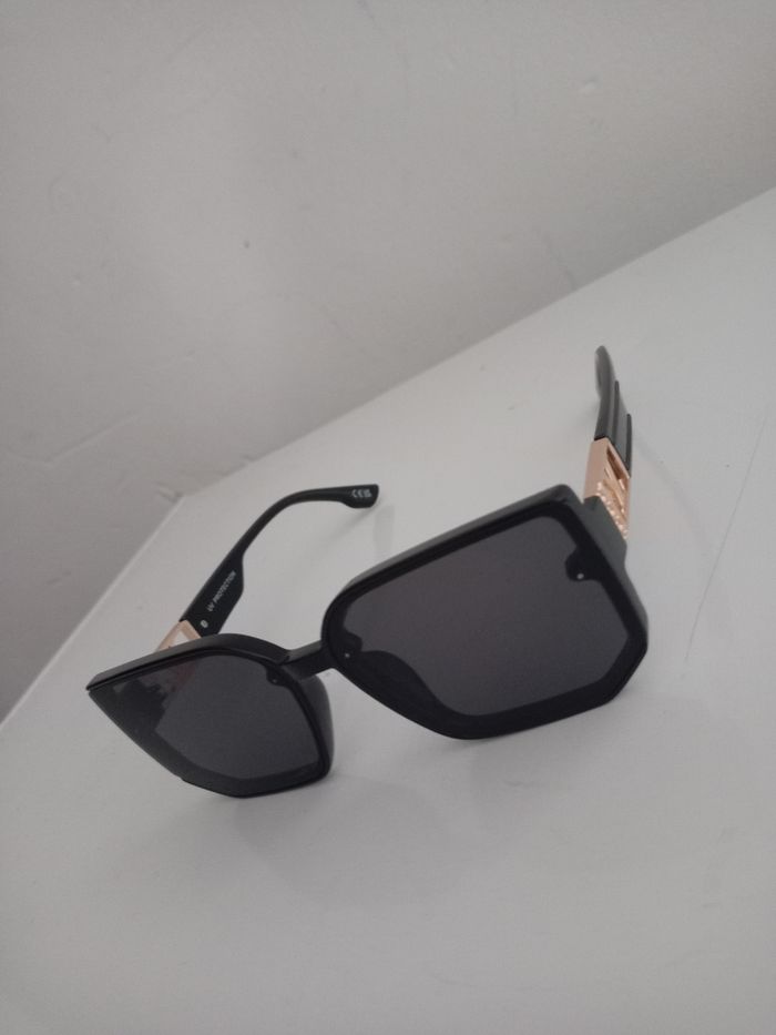 Lunettes femme - photo numéro 2