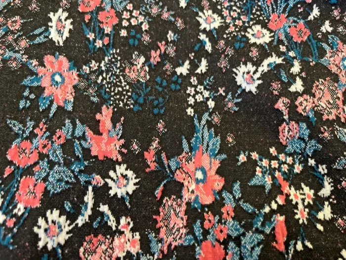 Pull fleuri Naf Naf taille M - photo numéro 3