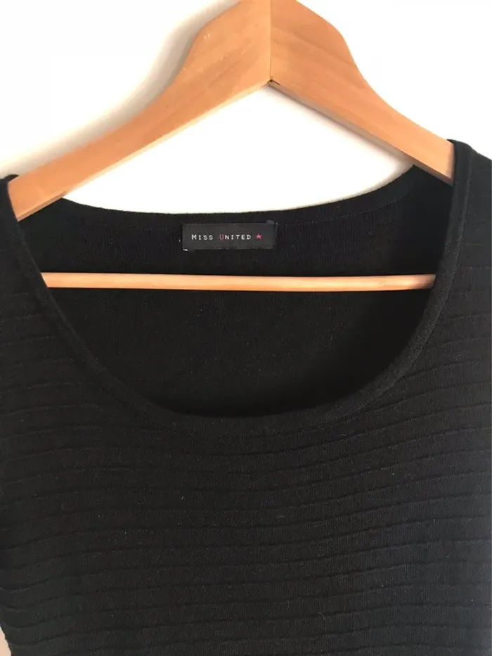 Robe noire Miss United taille 34/36 - photo numéro 7