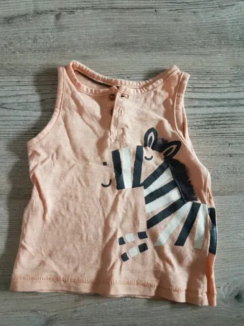 T shirt sans manches 6 mois