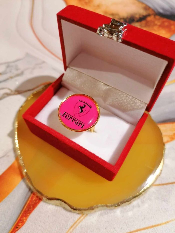 Bague Ferrari - photo numéro 2