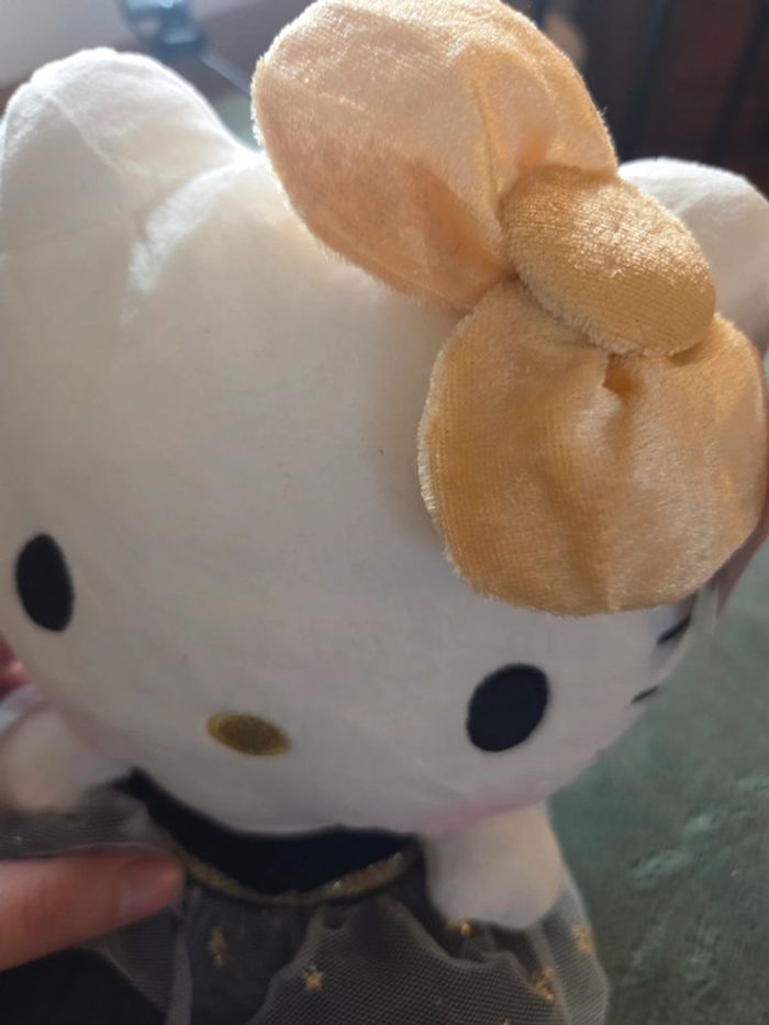 Peluche hello kitty 25cm - photo numéro 3