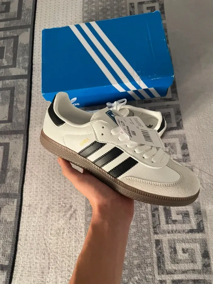 Adidas Samba OG neuves avec étiquettes et boîte – Taille 41 - photo numéro 5