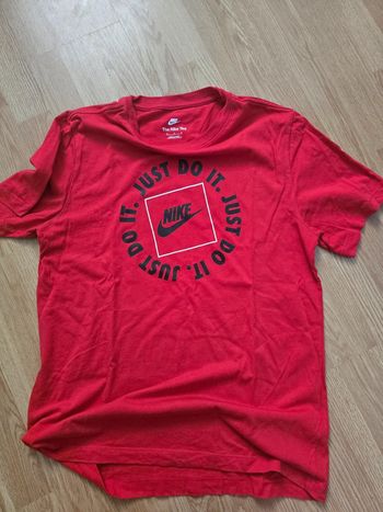 Tee shirt nike