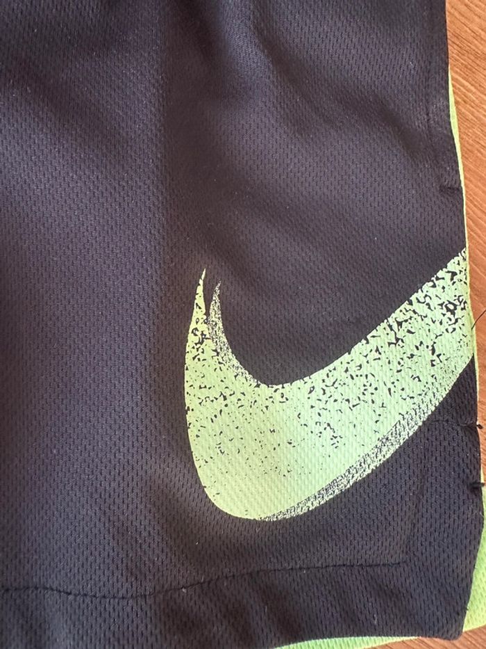 Short Nike noir adidas 3/4 ans - photo numéro 2