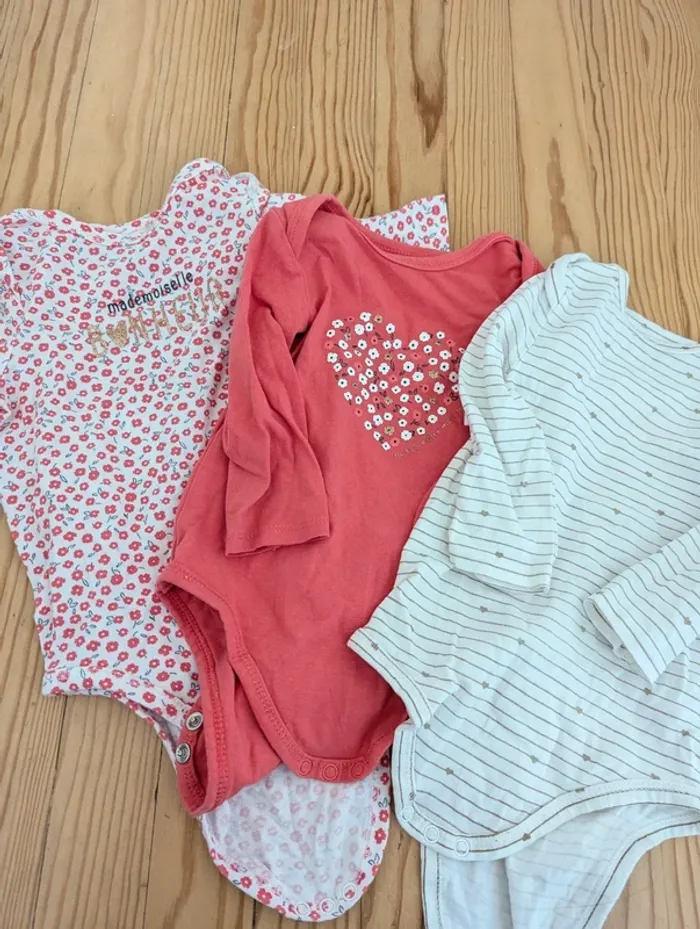 Lot 14 pièces 9 mois - photo numéro 6