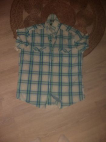 Chemise courte bleu clair