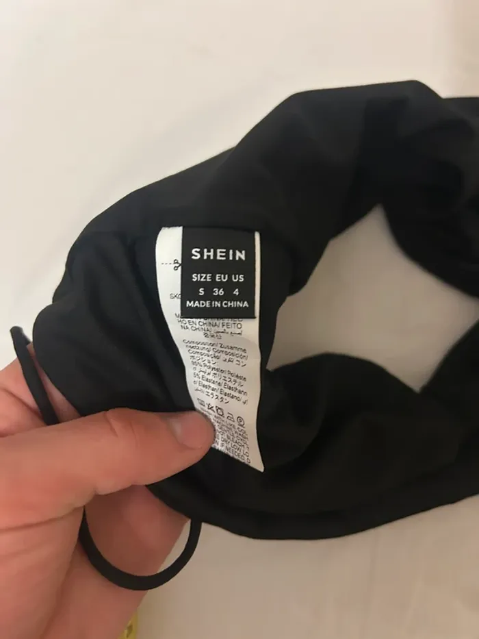 Top shein noir - photo numéro 4