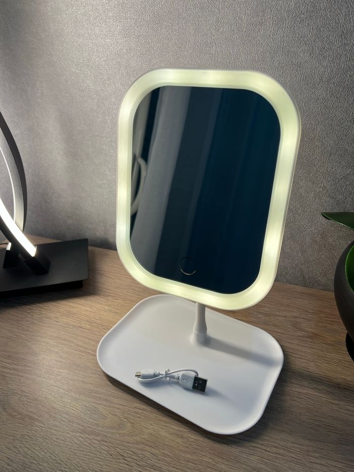 Miroir, lumineux, tactile neuf - photo numéro 2