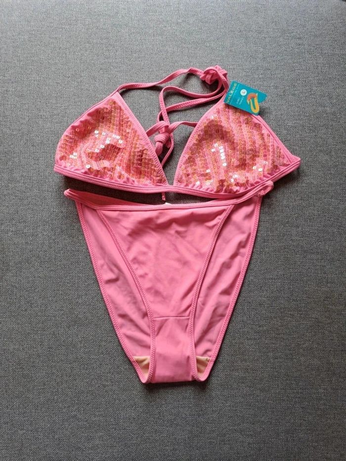 Maillot de bain / bikini rose en L