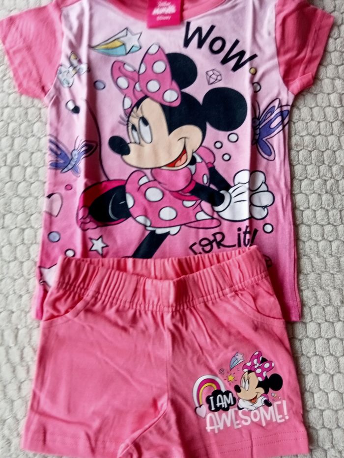 Ensemble ou pyjama short Minnie - photo numéro 2