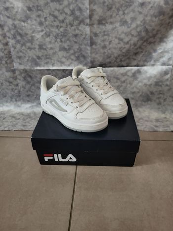 Baskets Fila pointure 29 1/2