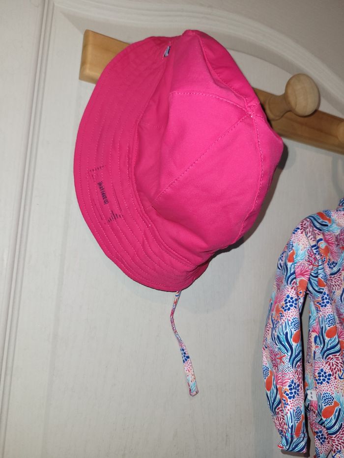 Combinaison de bain 12 mois avec son chapeau