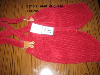 salopette   neuve étiquetée 3 mois